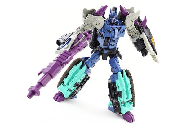 Mastermind Creations Carnifex Unofficial IDW Style Overlord Extensive In Hand Gallery 20 (20 of 31)